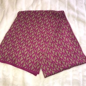 Michael Kors scarf. Like new.